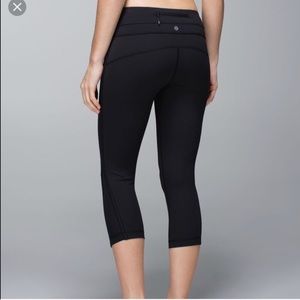 Lululemon Up The Pace Crop 8